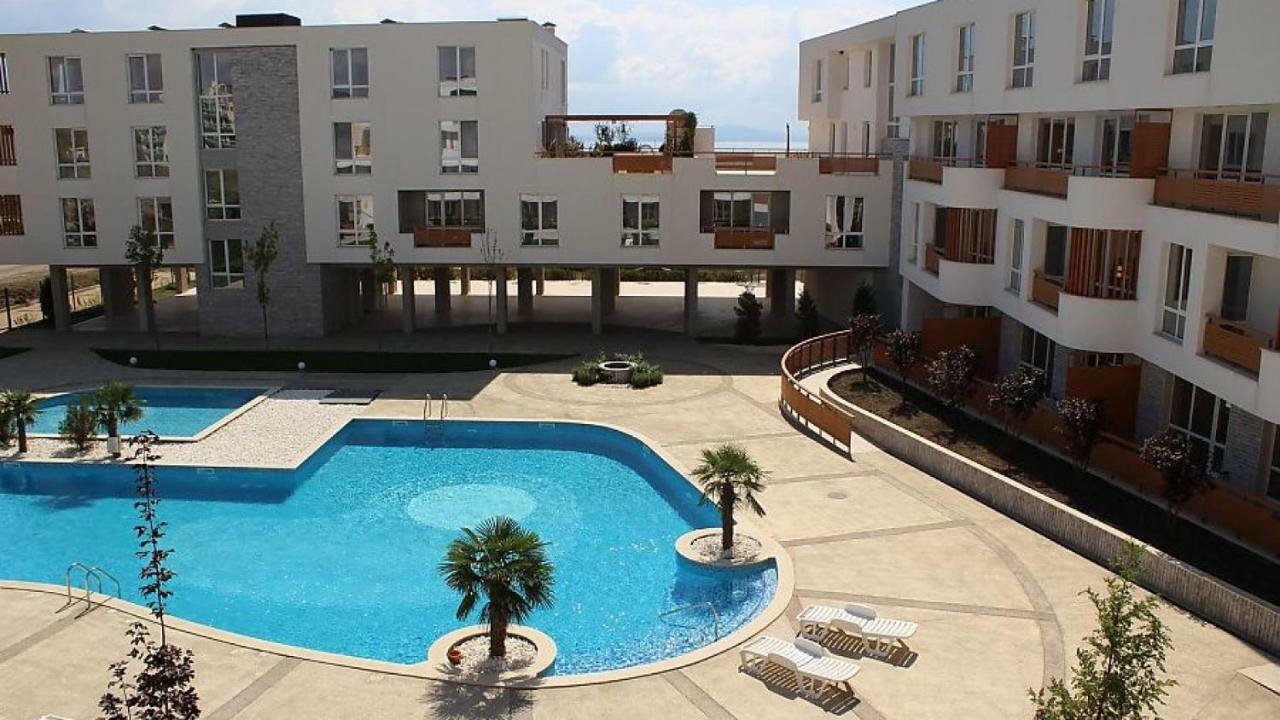 Apartments In Las Brisas Burgas City Exterior foto